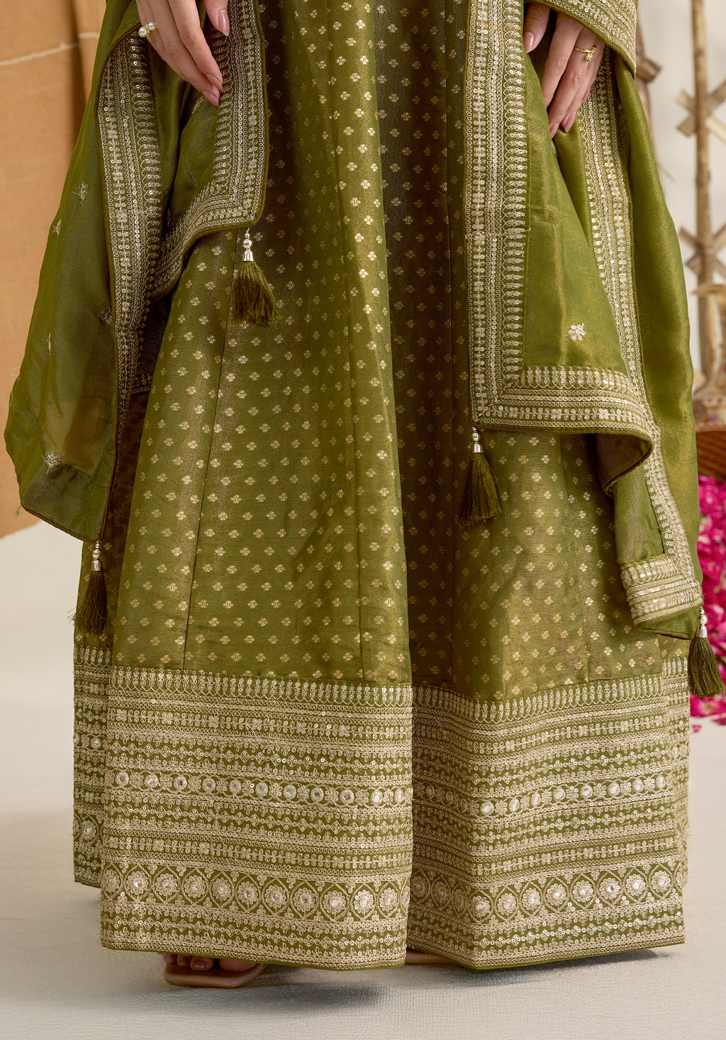 Emerald green Heer Anarkali suit Indian ethnic wear: pure organza silk with floral embroidery, vibrant Jamdani kurta design, perfect for weddings, buy salwar kameez online Banarasi style.